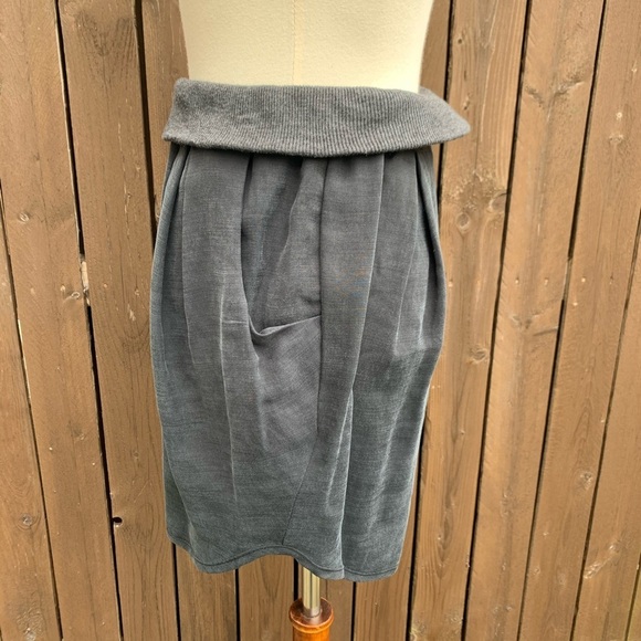 James Icon | Grey Mini Skirt Size P - Picture 6 of 8